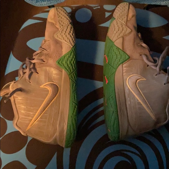 Nike kyrie 4 - Picture 3 of 4